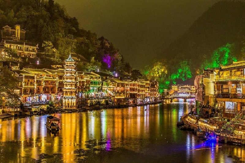凤凰古城