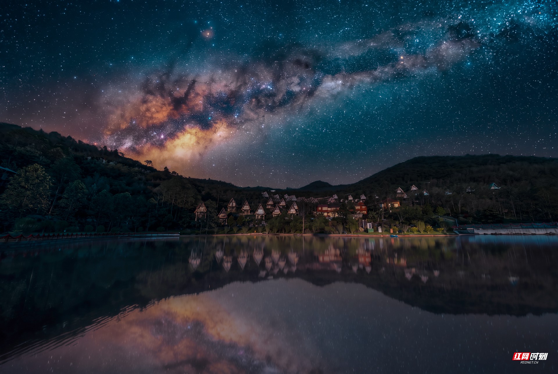 张家界七星山璀璨银河，张张出片当壁纸，张家界旅游增添更美景区